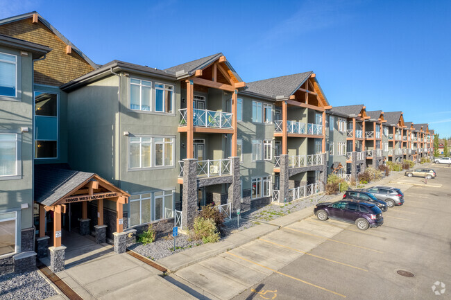 Building Photo - Savanna at Strathmore Lake Estates