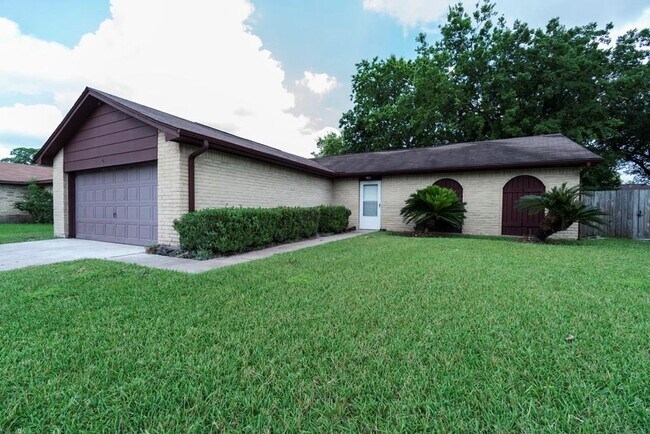Foto del edificio - 10235 Gulfstream Ln