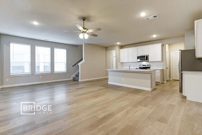 Building Photo - 4143 Tobin Dr
