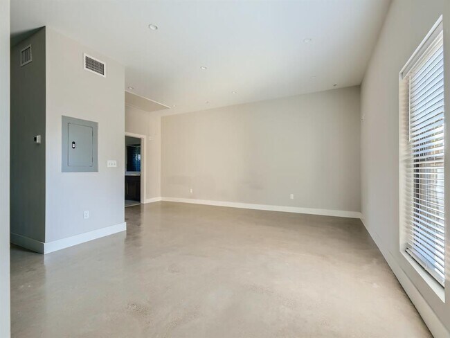 Foto del edificio - 3523 Gonzales St