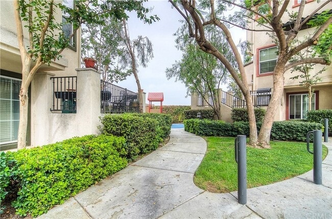 Photo - 281 Camphor Pl Townhome