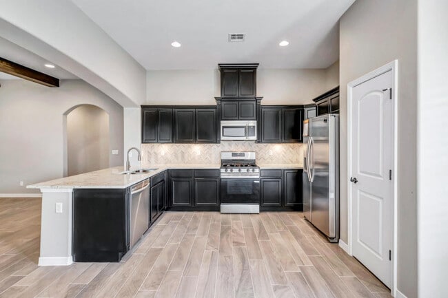 Building Photo - 14904 Tierra Crystal Ave