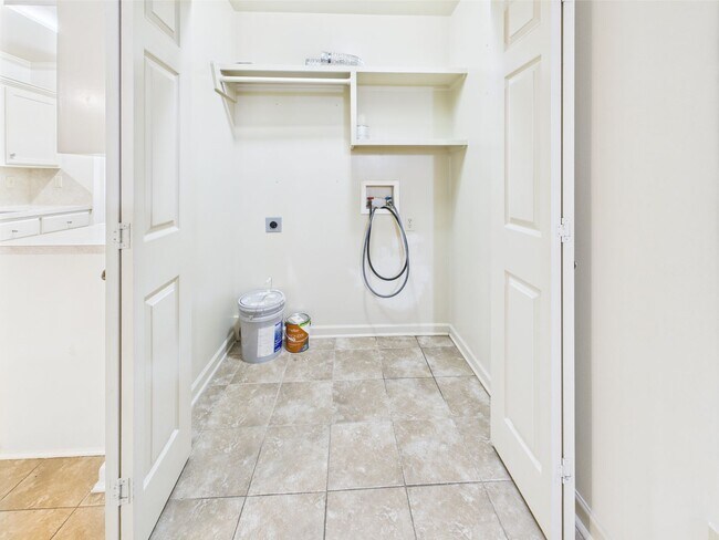 Foto del edificio - 109 Country Ln