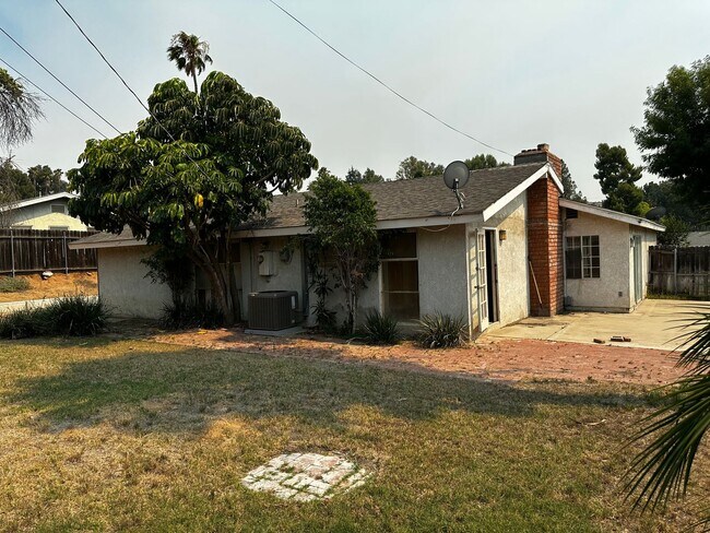 Foto del edificio - Riverside Home For Rent- 3 bedrooms!
