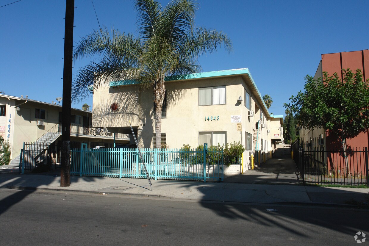 Primary Photo - 14643 Calvert St