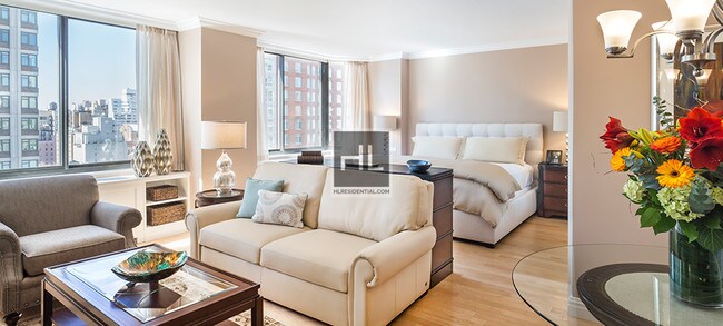 Building Photo - 300 E 56th St