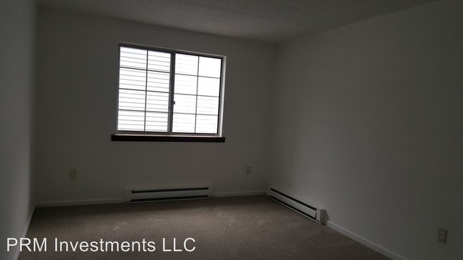 Building Photo - 39-49 Zuella Dr