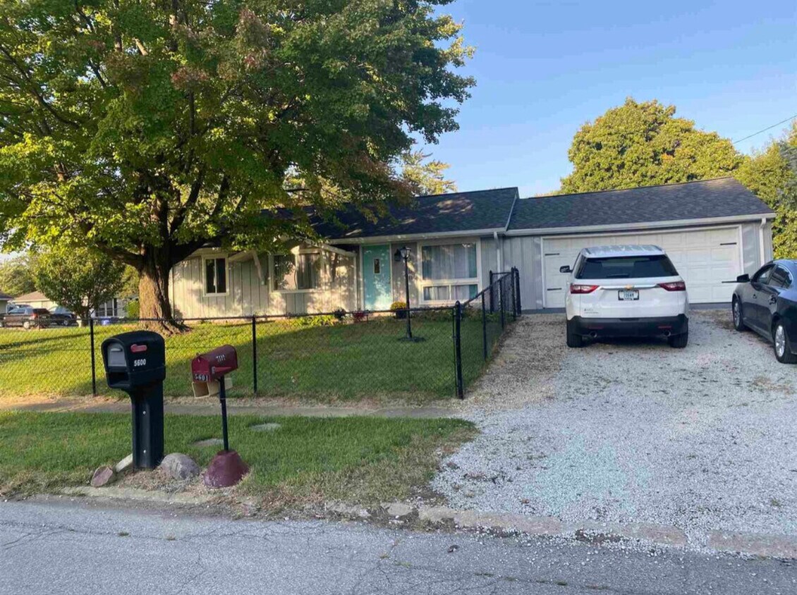 5600 Treaty Ln, Kokomo, IN 46902 House Rental in Kokomo, IN