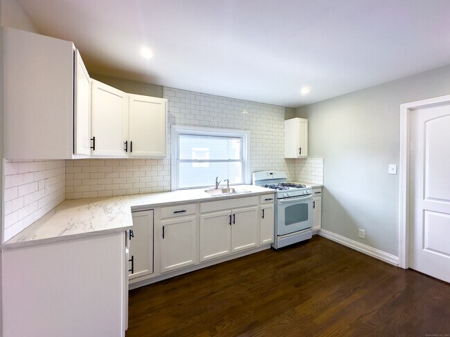 Foto del edificio - 249-251-251 Horace St