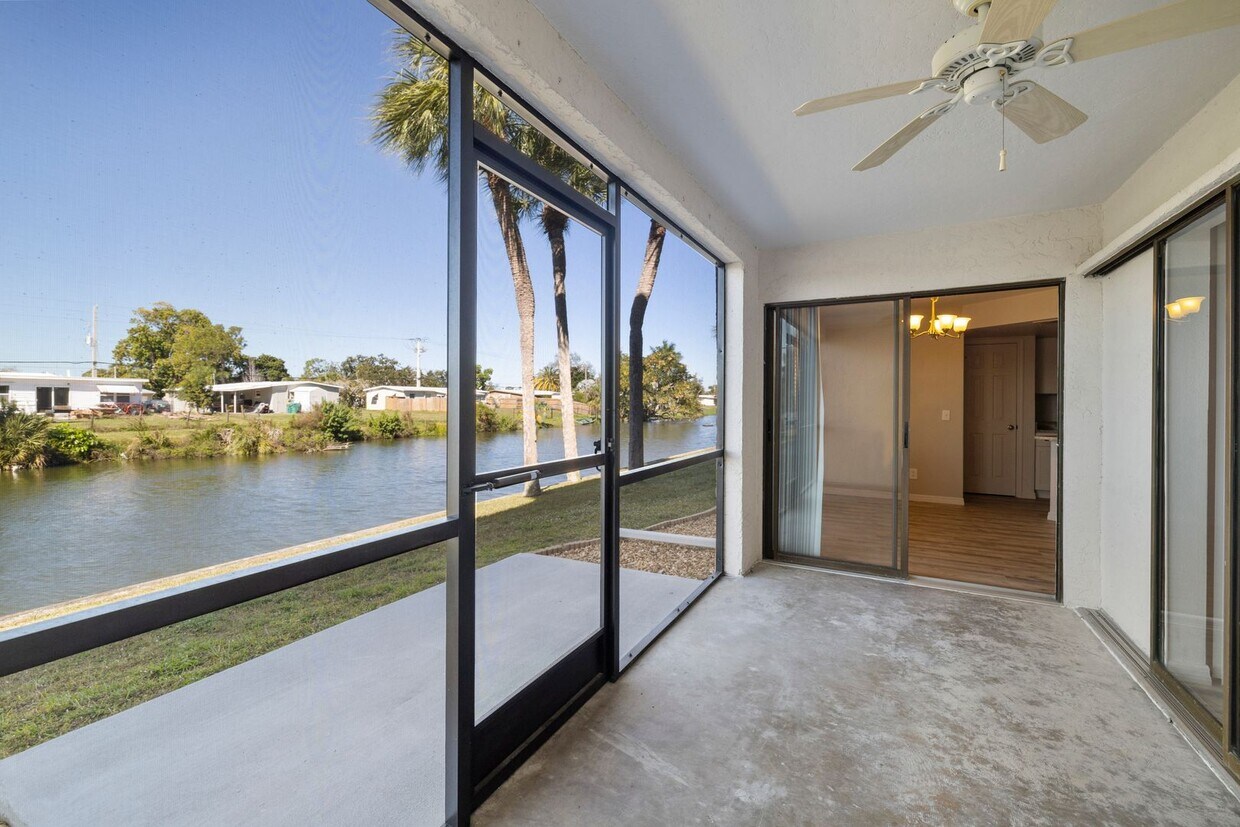 Primary Photo - Beautiful 2Bed 2.5 Bath Annual Rental