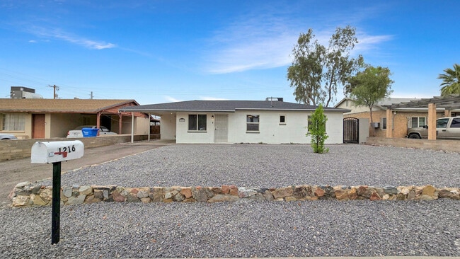 Building Photo - 1216 E Desert Park Ln