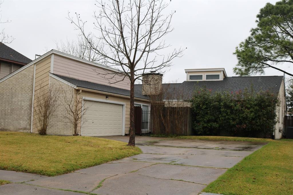 Primary Photo - 13318 Rain Lily Ln