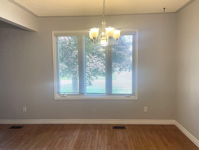 Photo du bâtiment - 1239 Norfolk Ave