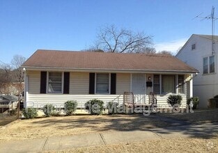 Building Photo - 1229 Forest St