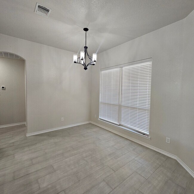 Foto del edificio - Beautiful new custom home