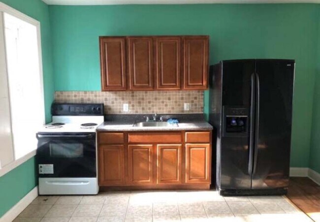 Foto del edificio - Lovely 3-Bedroom Townhome in Cobbs Creek! ...