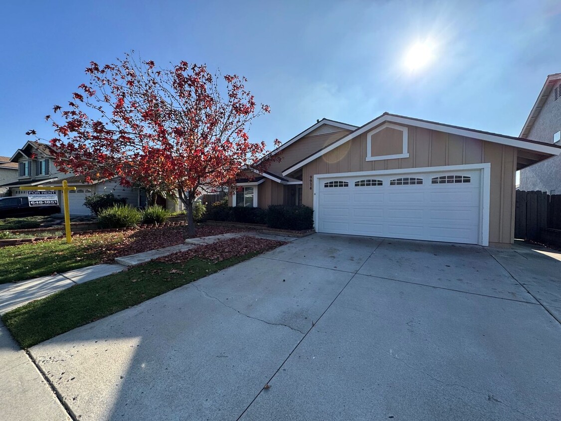 Primary Photo - Beautiful East End Ventura Home