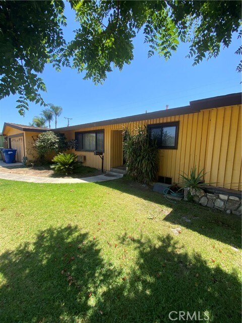 Foto del edificio - 700 E Orangewood Dr