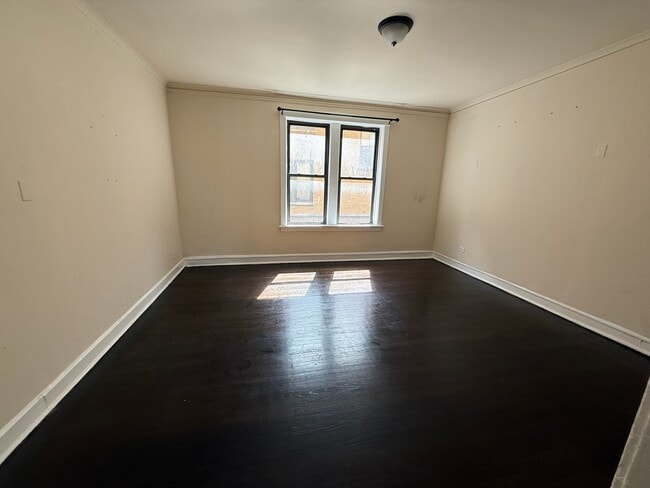 Foto del edificio - 1022 E Hyde Park Blvd