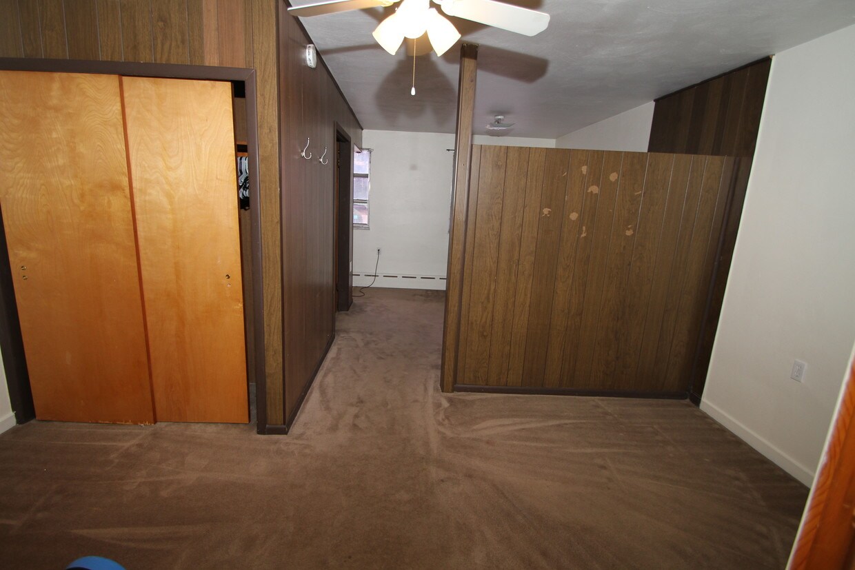 6140 Saltsburg Rd Unit 2, Verona, PA 15147 Apartments in Verona, PA