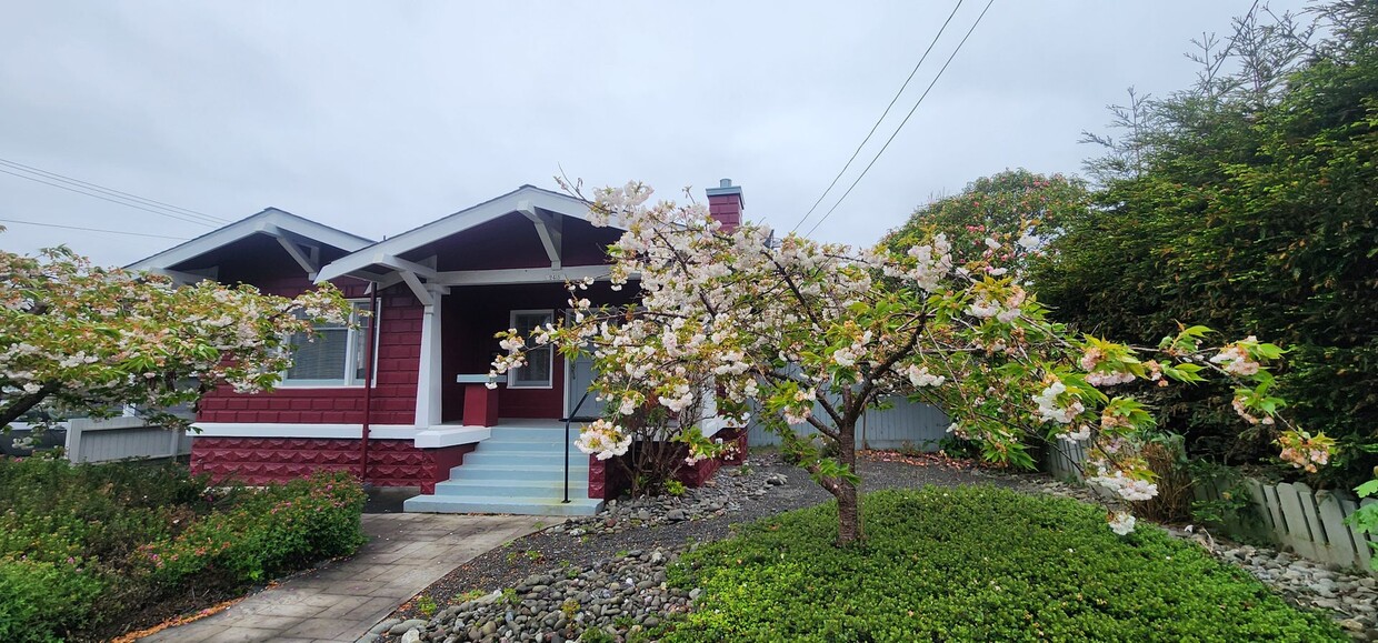 Foto principal - Single Family Fully Furnished Home