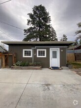 Building Photo - 716 NE Quimby Ave