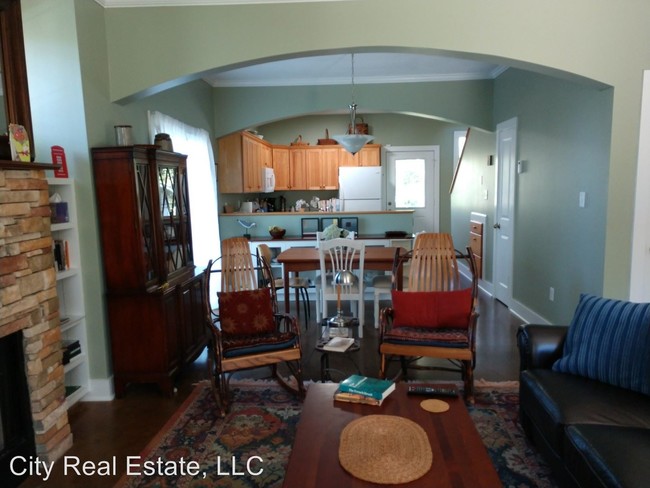 Building Photo - 3 br, 2 bath House - 198 Westwood Place