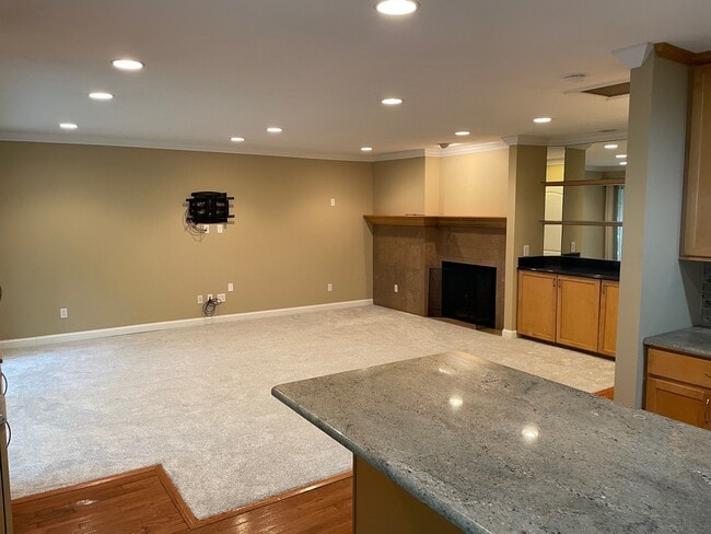 Building Photo - 12275 Moss Ridge Cir