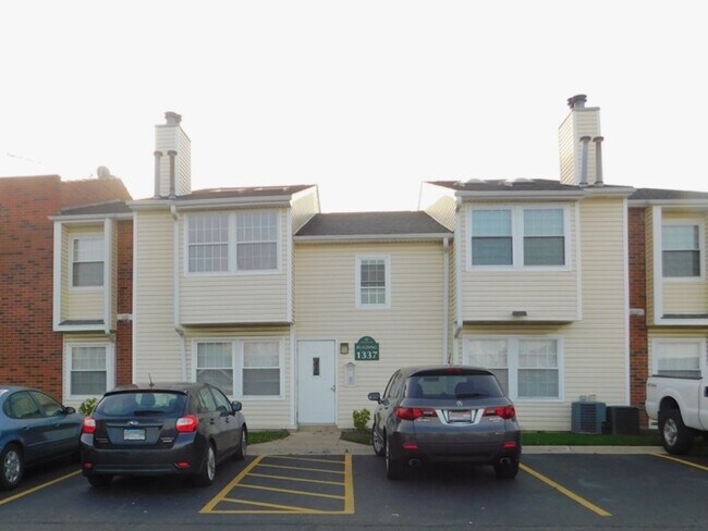 Building Photo - 1337 E Wyndham Cir