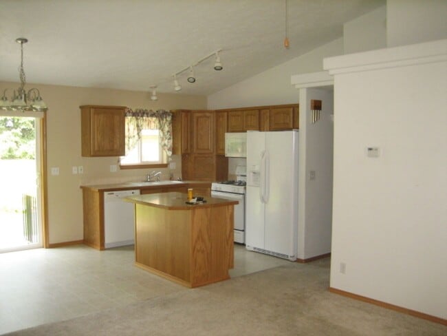 Building Photo - 9049 Torrey Ln