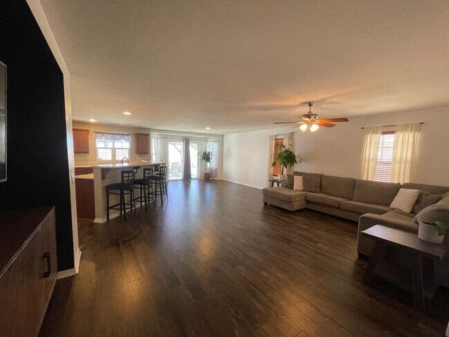 Foto del edificio - Lancaster 3 Bedroom + 2 Bathroom