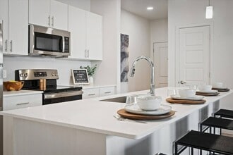 Kitchen Islands - Acero Eastmark