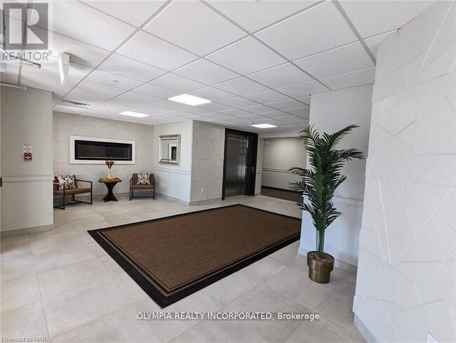 Building Photo - 5629-5629 Swayze Dr