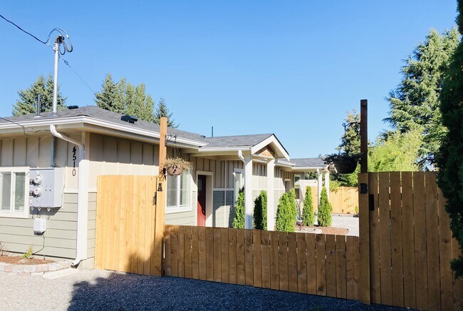 Foto del edificio - 4510 13th Ave SE