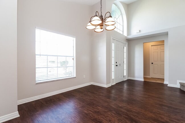 Foto del edificio - 2332 Flamingo Lakes Dr