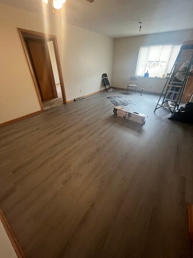 Foto principal - 924 12th Ave