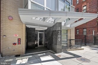 Building Photo - 1209 13th St NW