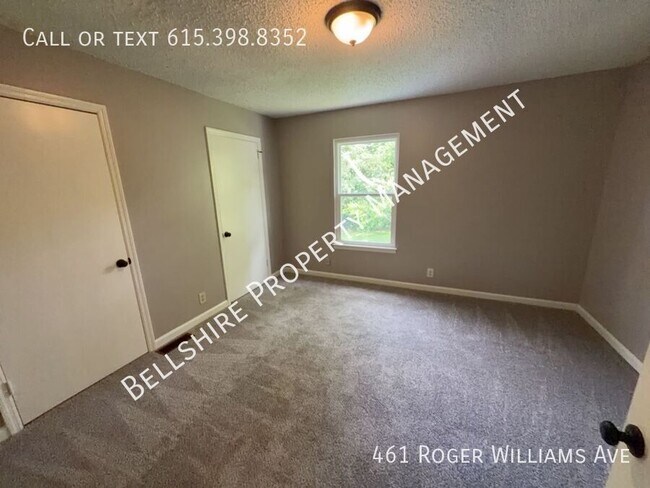 Foto del edificio - 461 Roger Williams Ave