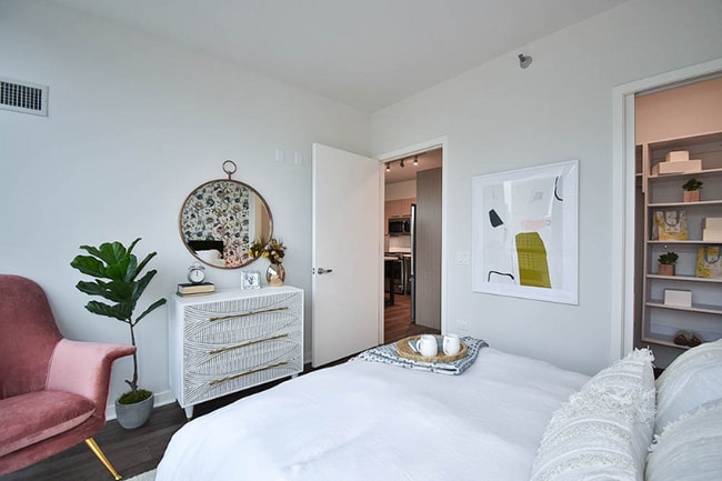 Photo - 19 S Halsted St Apartment