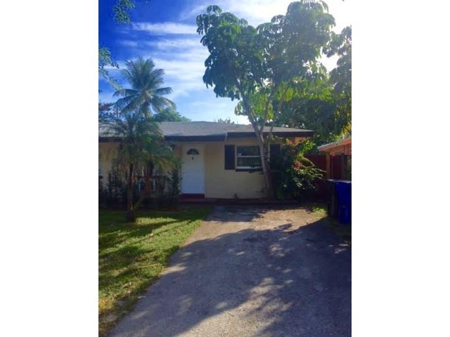 Primary Photo - 350 NW 17th Pl