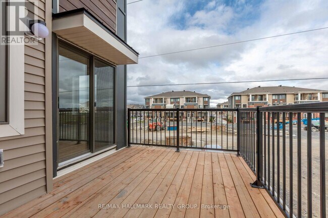 Photo du bâtiment - 287 Zenith Private