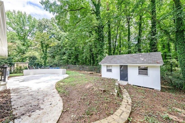 Building Photo - 929 Creekdale Dr