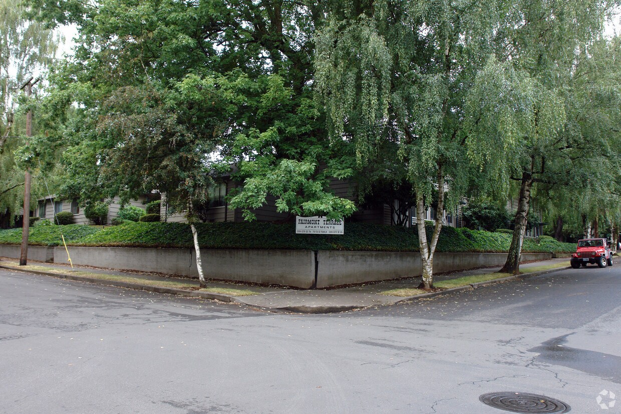 Foto del edificio - Fairmont Place
