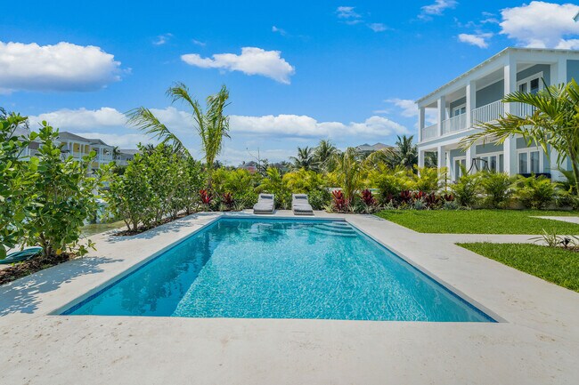 Building Photo - 1 Poinciana Cay