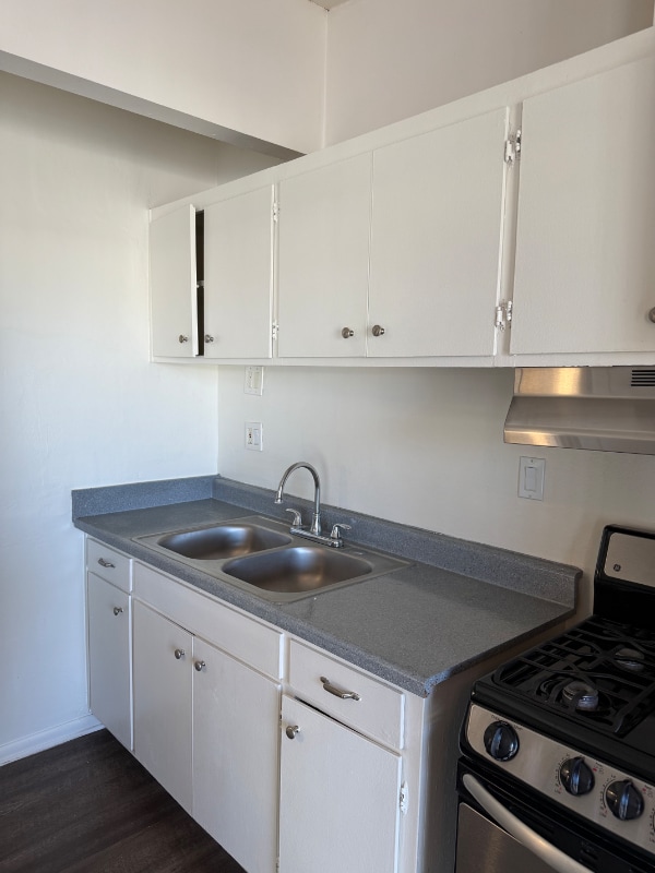 Building Photo - 443 Occidental Dr