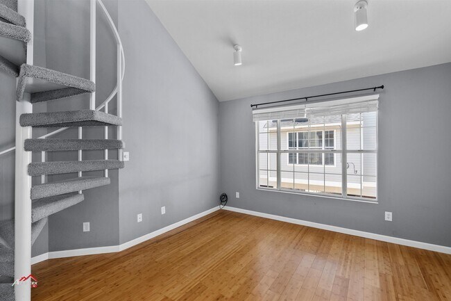 Building Photo - 303 Settlers Park Dr
