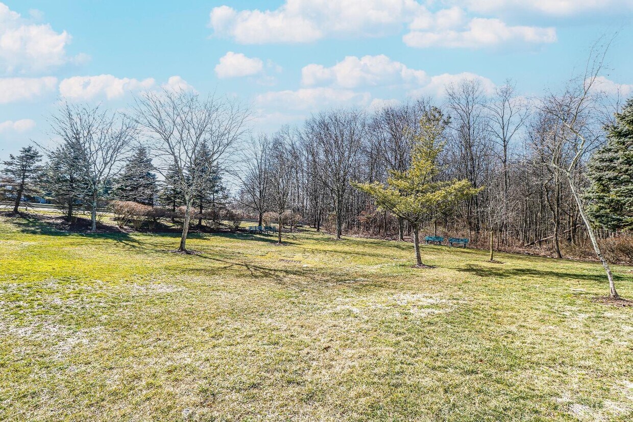 29 Prestwick Way, Edison, NJ 08820 Condo for Rent in Edison, NJ