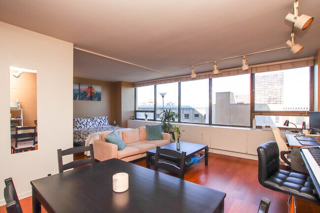 Foto del edificio - 2800 N Lake Shore Dr