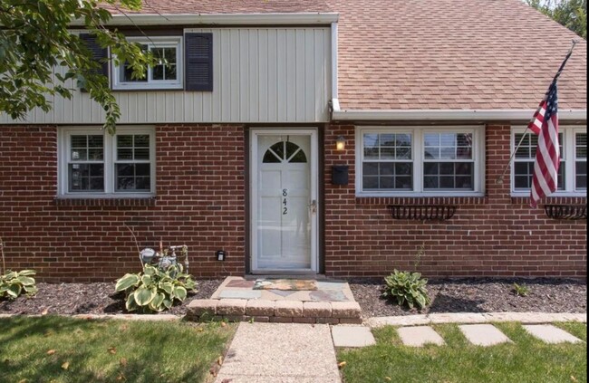 Building Photo - Single Family Home, Ridley School District