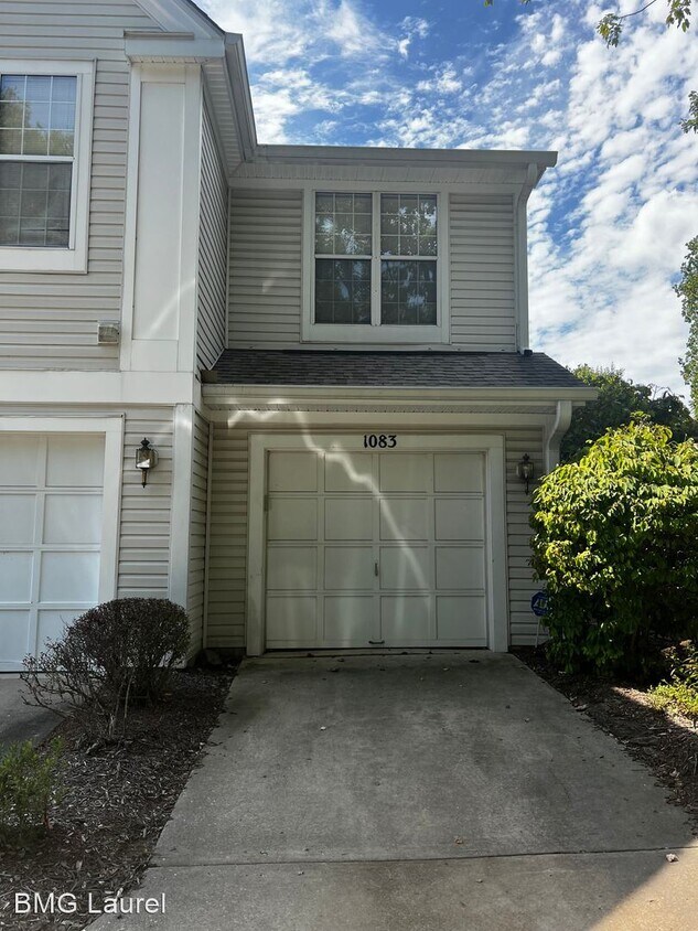 Primary Photo - 2 br, 2.5 bath House - 1083 Hillside Lake Ter